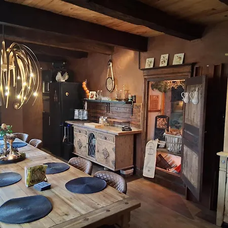Maison Du Saint Cirque 4*