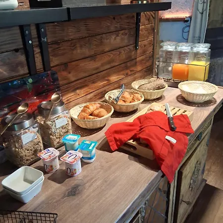 Bed & Breakfast Maison Du Saint Cirque