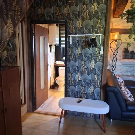 Maison Du Saint Cirque 4*